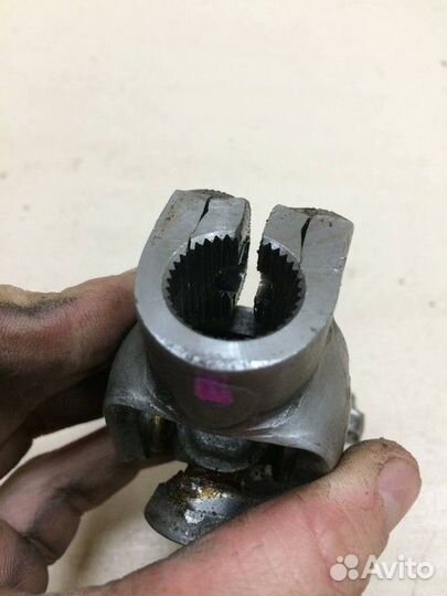 Кардан рулевой Mazda 323