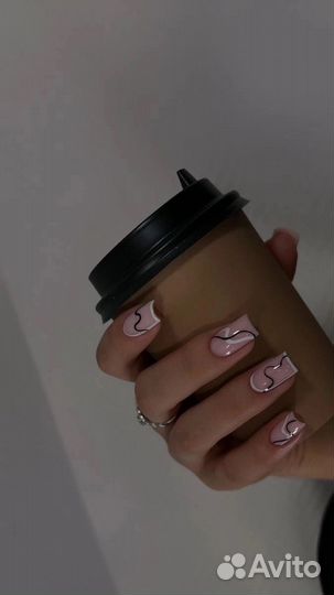 Чистый маникюр и педикюр