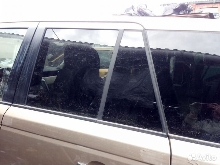 Задняя левая дверь Range Rover Sport