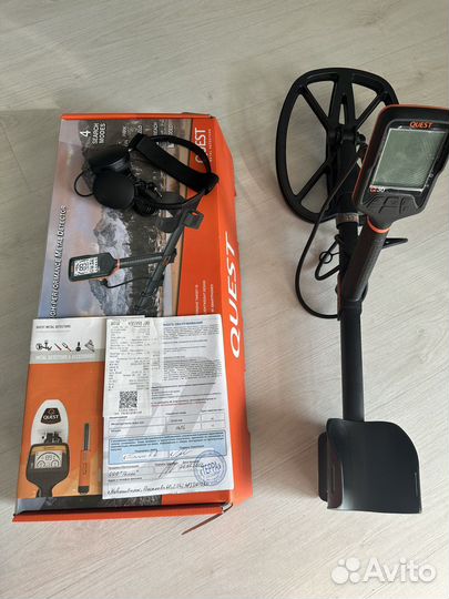 Металлоискатель Quest Q30