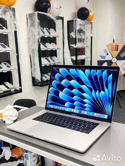 MacBook Pro 15 i7 16/512 GB чек рассрочка