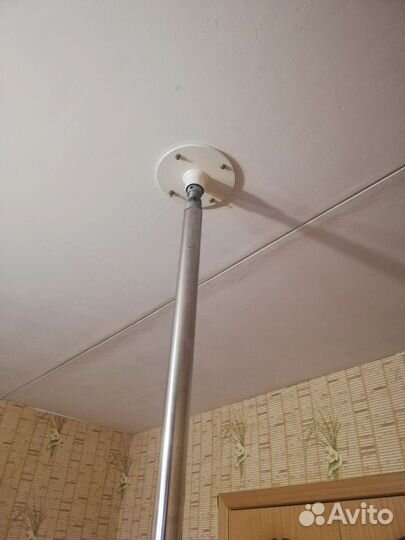 Пилон pole dance