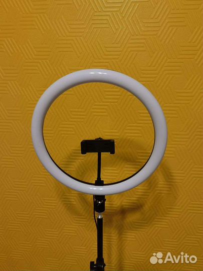 Кольцевая лампа со штативом 32 RGB