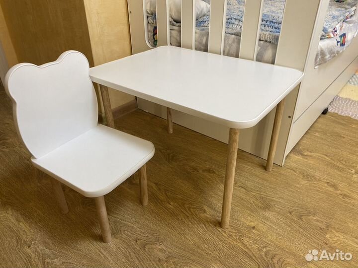 Детский стол и стульчик