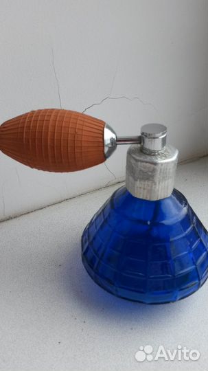 Парфюмерный флакон винтаж