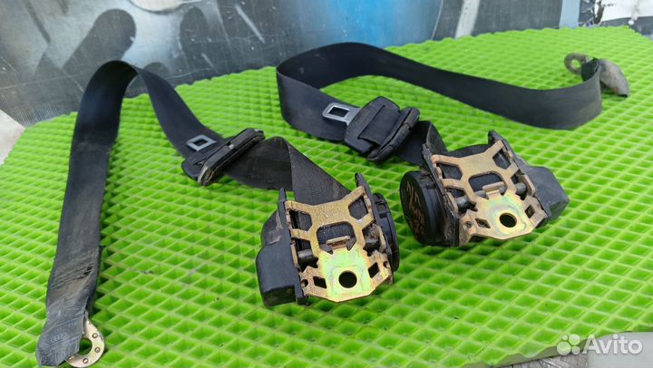 Ремень безопасности передний Audi 80 B3