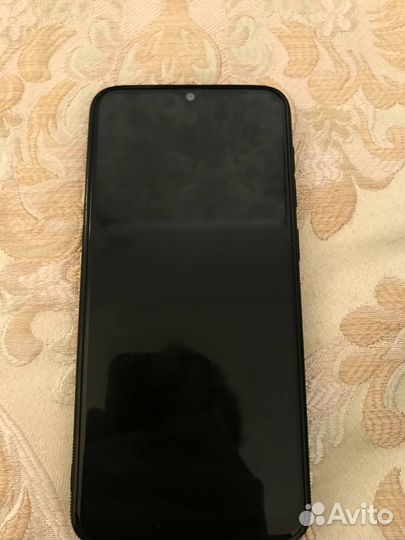 Samsung Galaxy A50, 4/64 ГБ