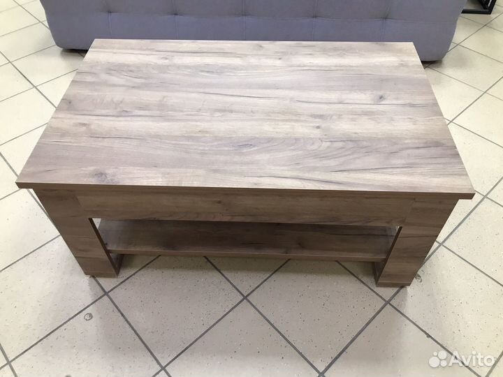 Журнальный столик