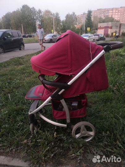 Прогулочная коляска