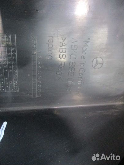 Накладка пола левая Mercedes-Benz A9406880181