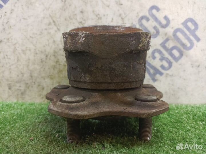 Ступица задняя левая Nissan Murano кроссовер 3.5