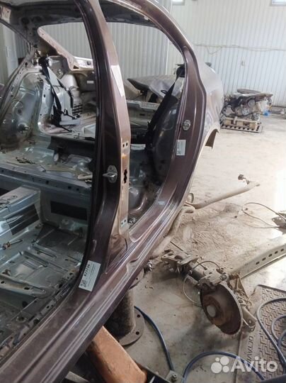 Порог со стойкой левый, Skoda Octavia (A7) 2013