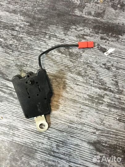 Усилитель антенны Mercedes-Benz S-class W220