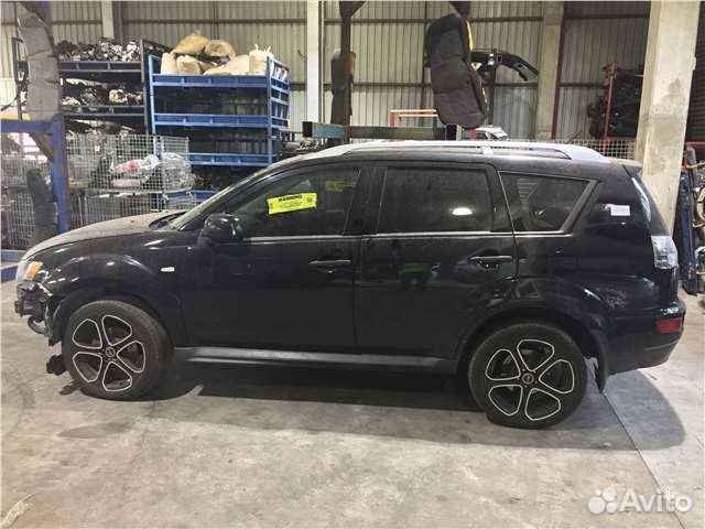 Разбор на запчасти Mitsubishi Outlander XL