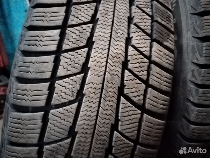 Triangle TR777 225/60 R17