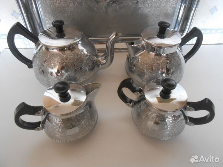 Сервиз на подносе времен СССР