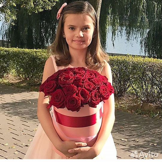 Доставка розы в шляпной коробке