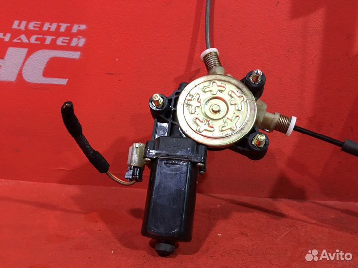 Стеклоподъемник передний правый Hyundai Coupe