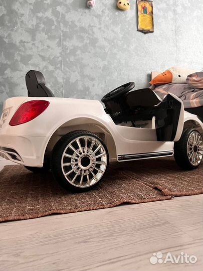 Детский электромобиль