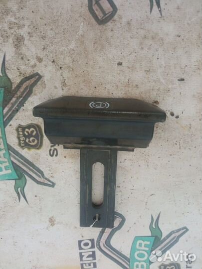 Кнопка ручного тормоза(ручника) Mercedes-Benz W124