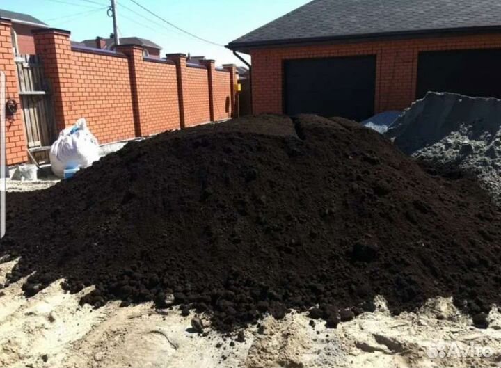 Чернозем земляной грунт для растений сада огорода