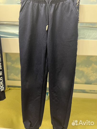 Спортивный костюм на мальчика 134-140