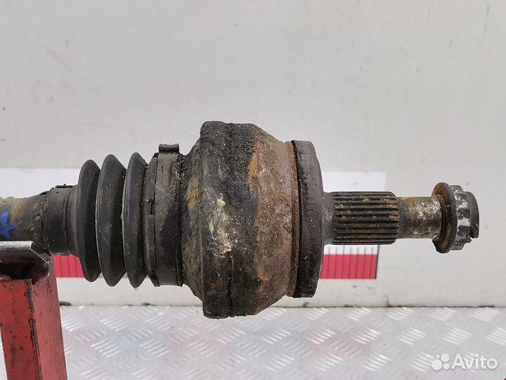 Полуось задняя (приводной вал, шрус) Mercedes-Benz