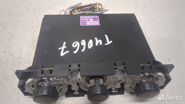 Переключатель отопителя Mitsubishi Grandis, 2007