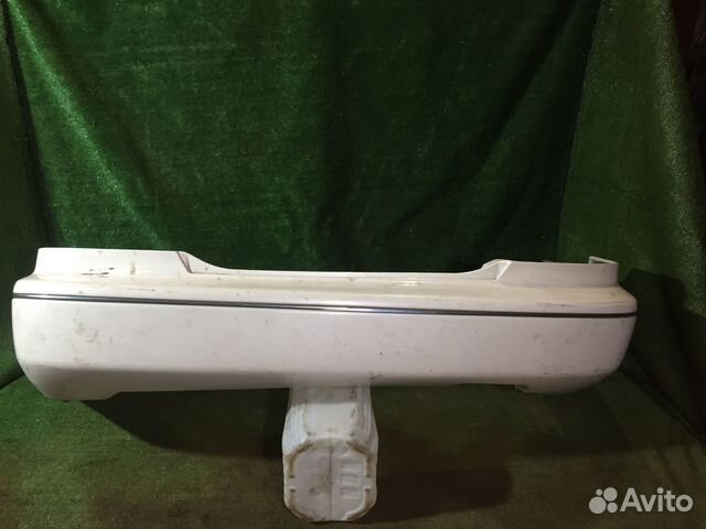 Бампер задний Honda Legend KA9 Белыйцарапины