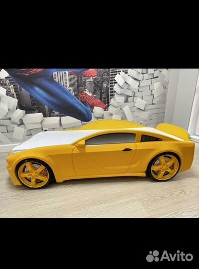 Детская кровать машина бу с матрасом