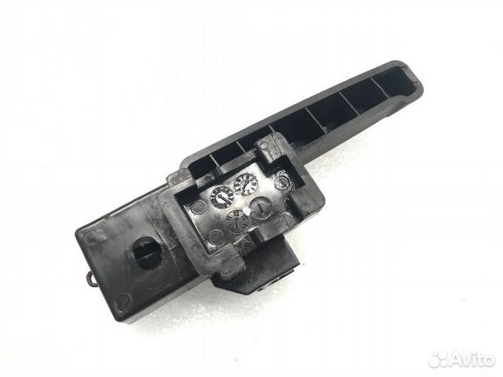 Ручка открывания капота Chevrolet Cruze хетчбек