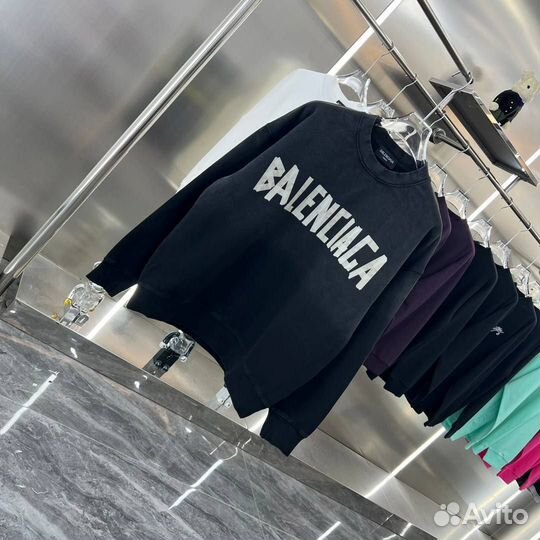 Balenciaga свитшот