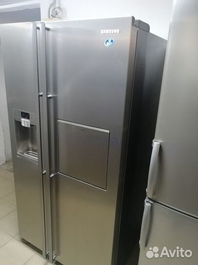 Холодильники Side-by-Side Samsung