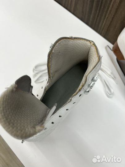 Коньки фигурные Risport Antares 195