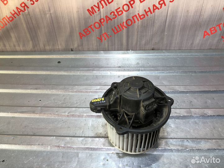 Моторчик отопителя печки Киа Сид 1