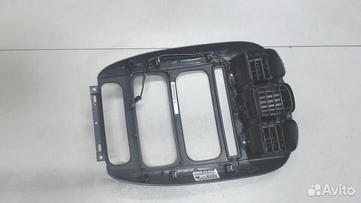 Рамка под магнитолу Chrysler Voyager, 2005