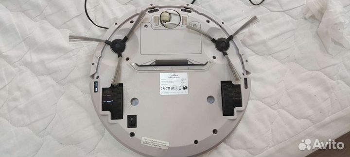 Робот пылесос midea VCR 03