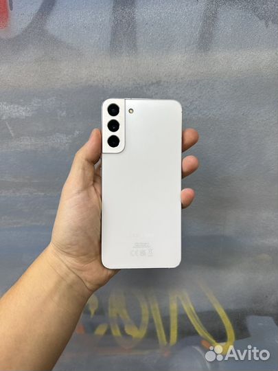 Samsung Galaxy S22+, 8/128 ГБ