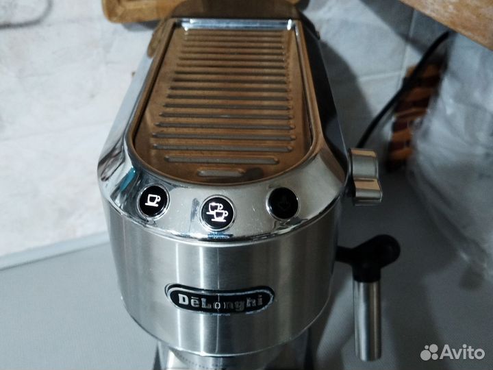 Кофеварка Delonghi EC 680 M