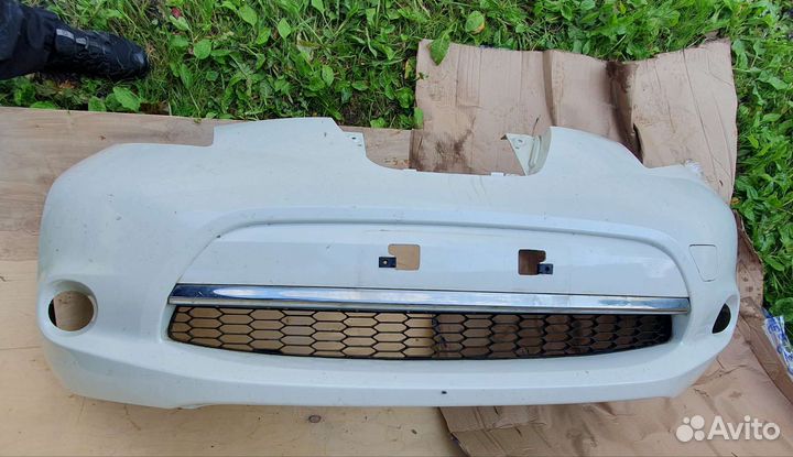 Передний бампер nissan leaf
