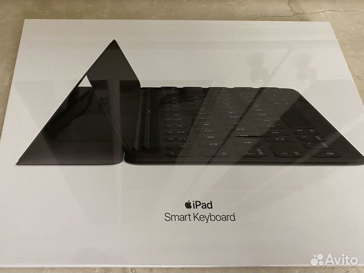 Apple smart keyboard iPad
