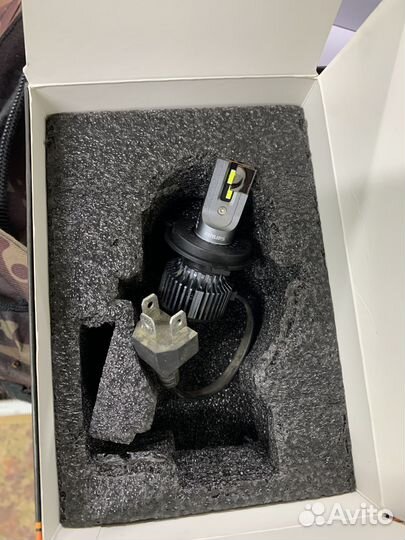 Лампа автомобильная h4