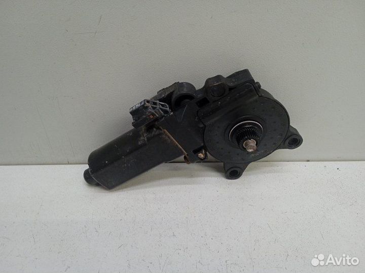 Моторчик стеклоподъемника задний правый Hyundai Xg