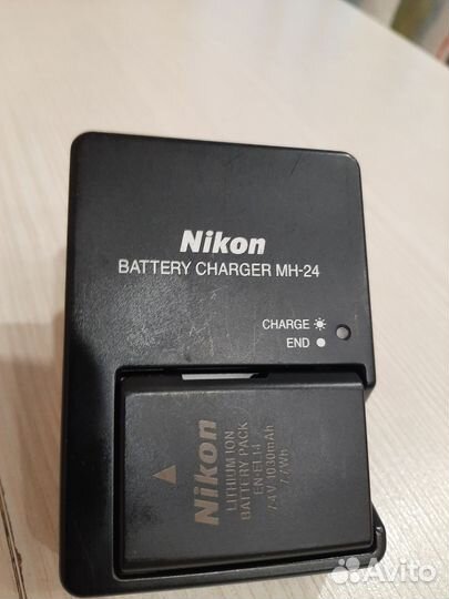 Объектив на nikon 18-55.+ Зарядка и аккумулятор