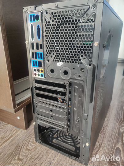 Корпус для пк фирмы Thermaltake