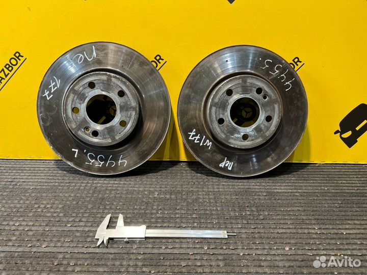 Диск тормозной передний Mercedes Benz A200 W177