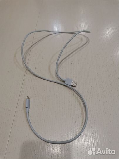 Блок зарядки, type-c и micro USB кабели