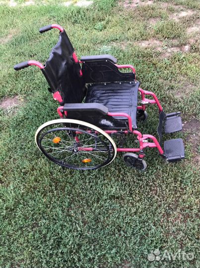 Коляска инвалидная