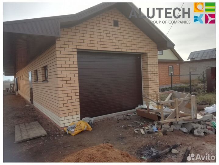 Секционные ворота alutech