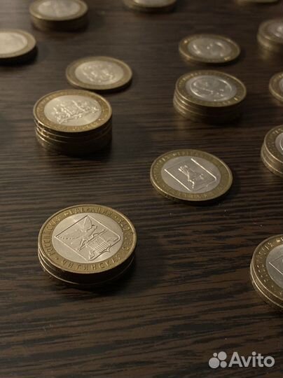 Монеты биметаллические 10 рублей